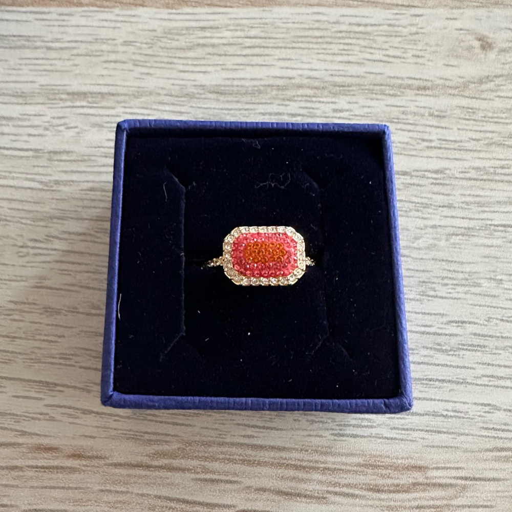 Swarosvki ring